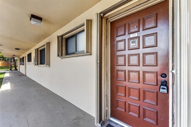 Foto del edificio - 8415 SW 107th Ave