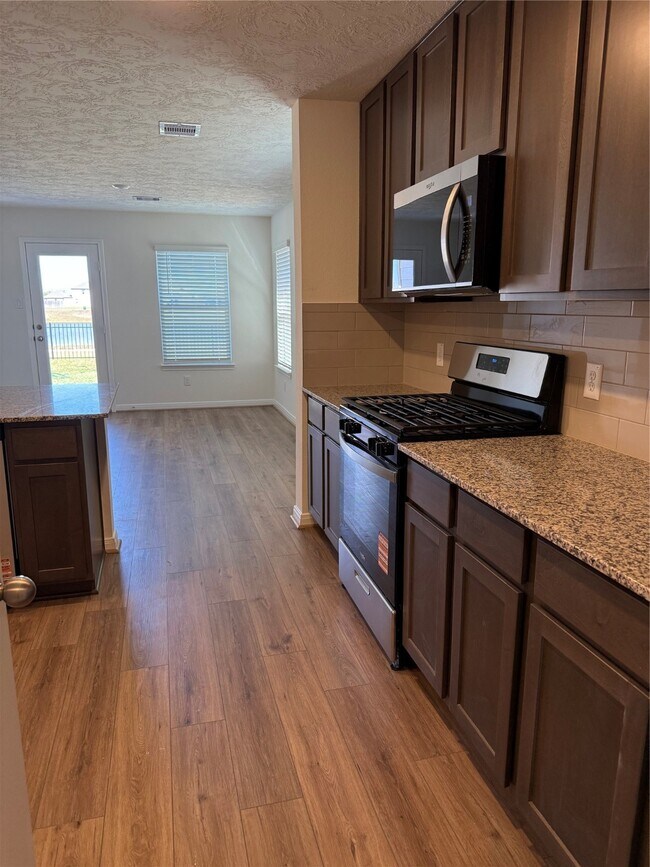 Building Photo - 1634 Vista Luna Dr