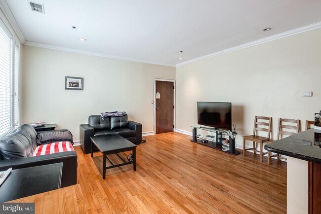 Foto del edificio - 627 N 18th St