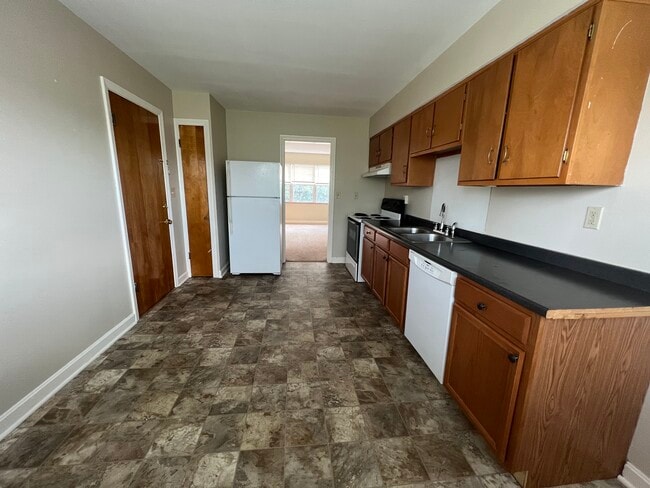 Building Photo - 4225 Norbourne Blvd