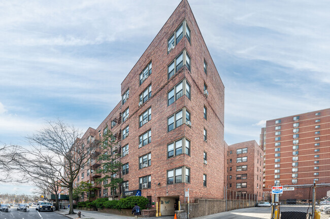 Context Photo - Yorkshire Gardens Condominiums