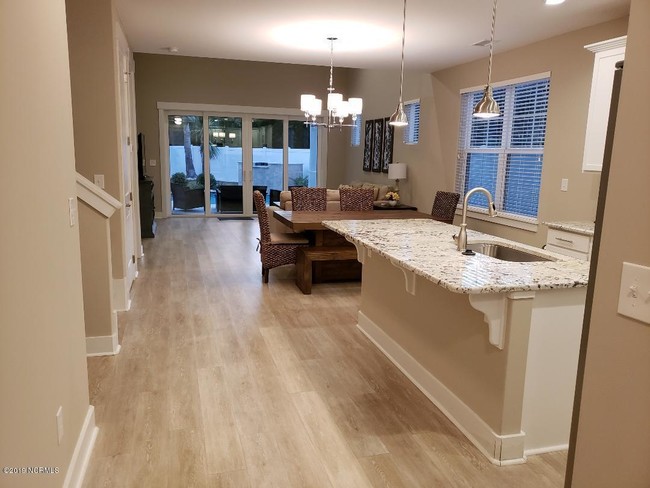 Building Photo - 1303 Tilapia Way