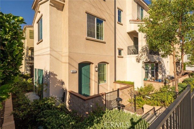 Foto del edificio - 384 Ruby Red Ln