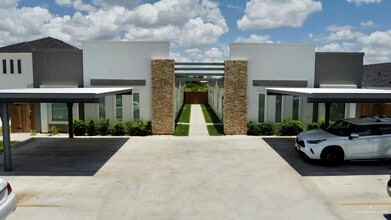 Building Photo - 213 Rafael Dr