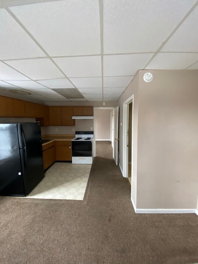 1901 Madison Ave Unit Apartment B, Burlington, IA 52601 Apartments in