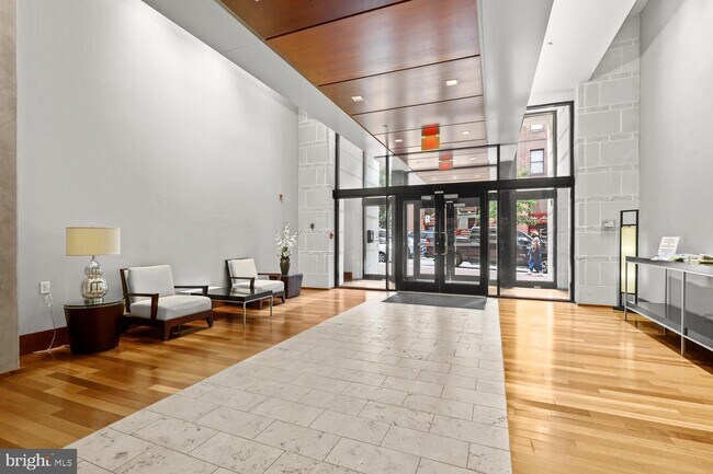 Building Photo - 1209 N Charles St