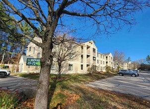 Building Photo - 19 Saco St