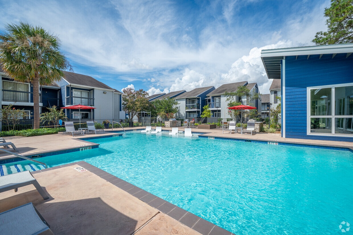 Foto principal - Westborough Crossing