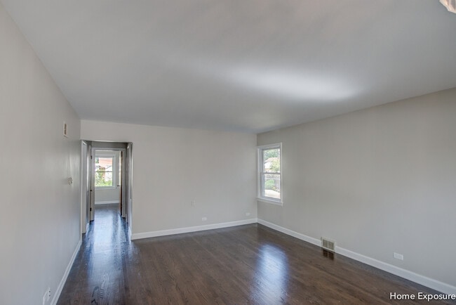 Building Photo - 1228 Kemman Ave