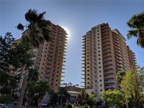 Building Photo - 8255 S Las Vegas Blvd