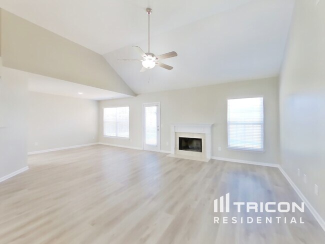 Building Photo - 400 Ashby Pl