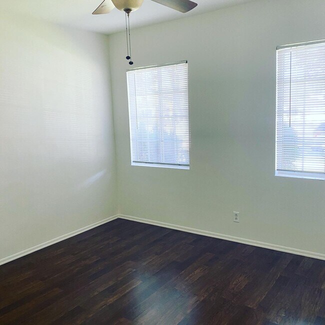 Building Photo - 4075 Sawtelle Blvd