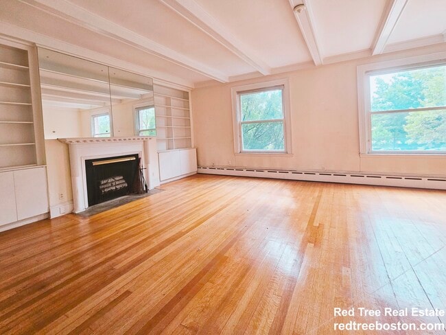 Building Photo - 1712 Beacon St
