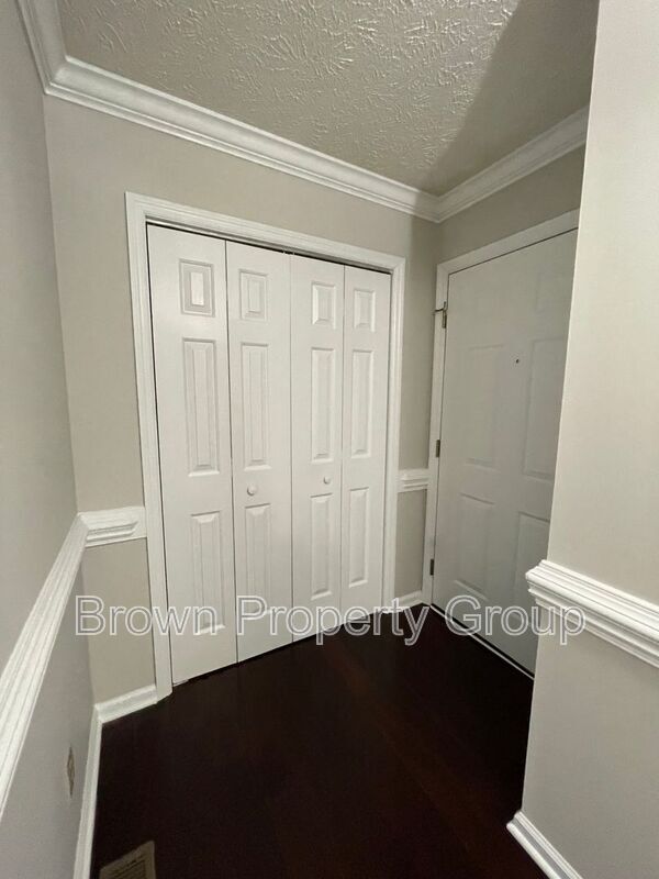 Foto del edificio - 3401 Lainey Ln