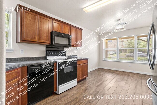 Foto del edificio - 8607 Cheyenne Bluff