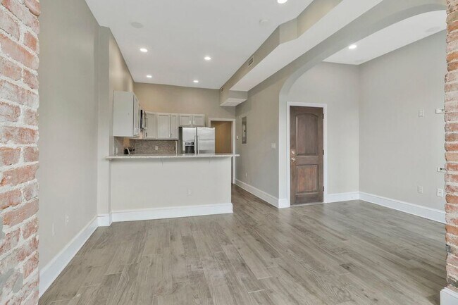 Building Photo - 1227 15th St NW