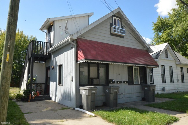 Foto del edificio - 906 Laurel St