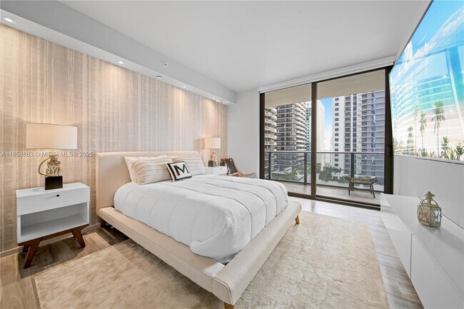 Foto del edificio - 801 S Miami Ave