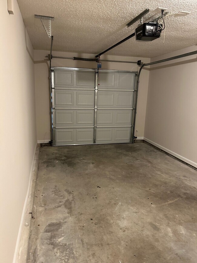 Building Photo - 162 Turtle Creek Dr