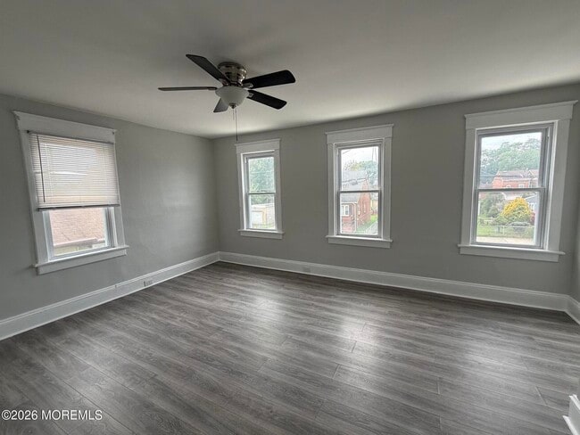 Building Photo - 436-438-438 Schiller Ave