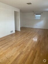 Building Photo - 207 E Avenue B