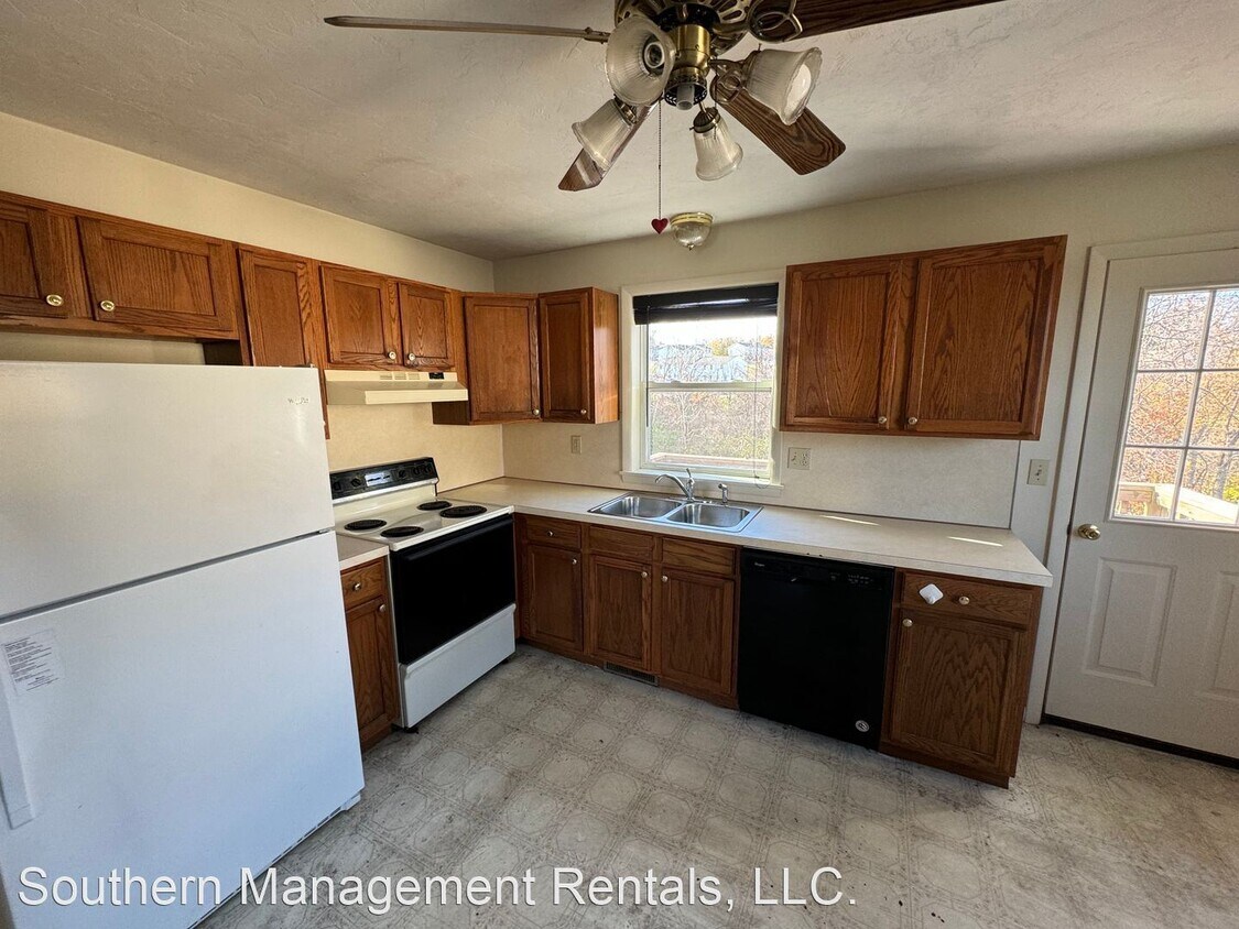 Building Photo - 2 br, 1.5 bath House - 257 Ark Dr