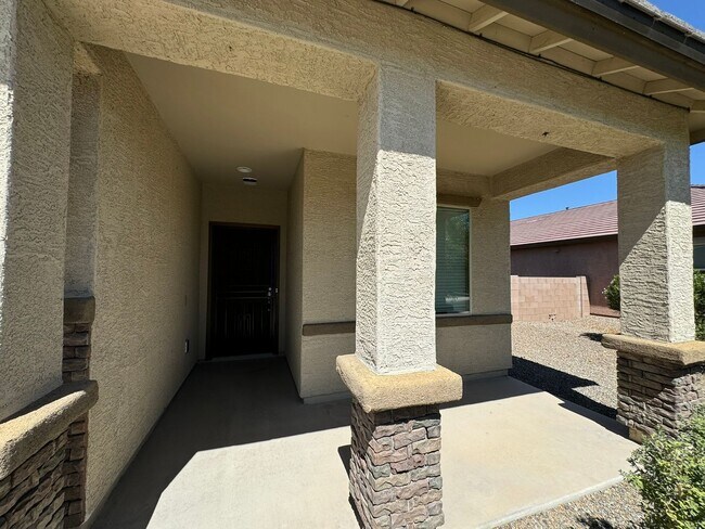 Building Photo - 3 Bedroom Home in Marana with Solar