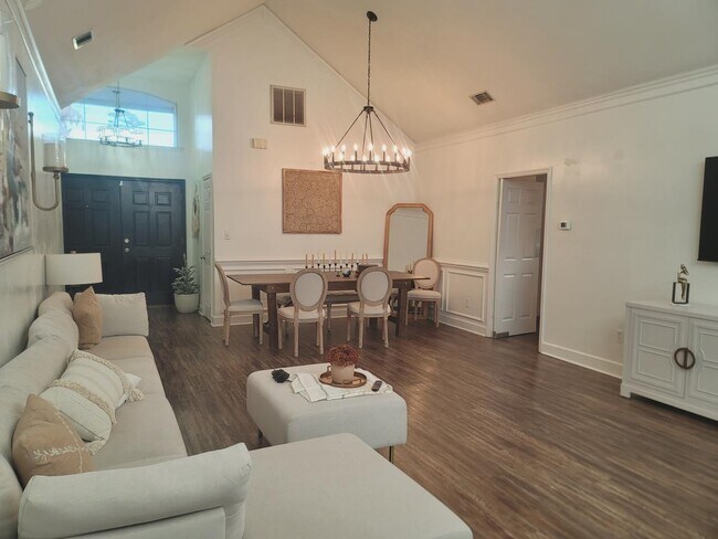 Foto del edificio - 1133 Blackhawk Way