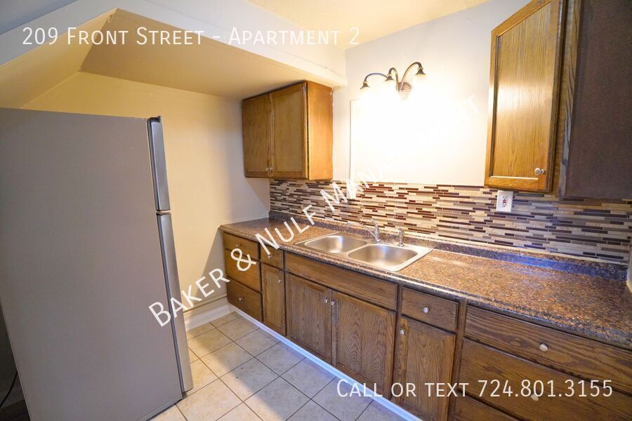Foto principal - 209 Front St
