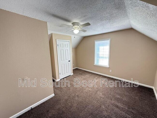 Foto del edificio - 5332 Cedar Bluff Dr