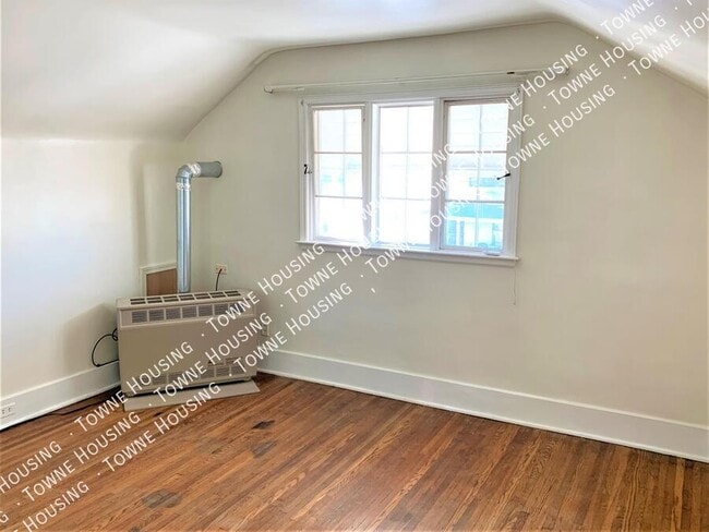 Building Photo - 93 Eckhert St
