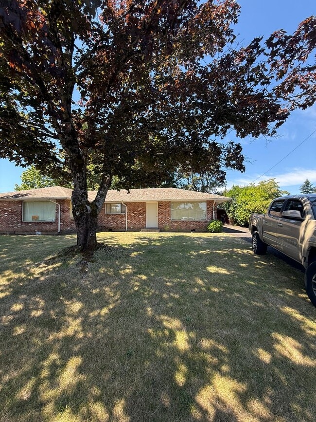 Building Photo - 514 N Morrison Rd