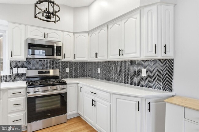 Building Photo - 2 Tekening Way