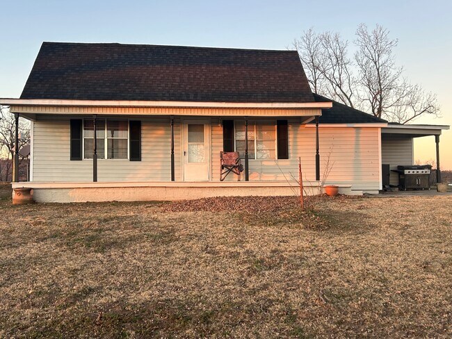 Foto del edificio - 3003 W Redwood Ave