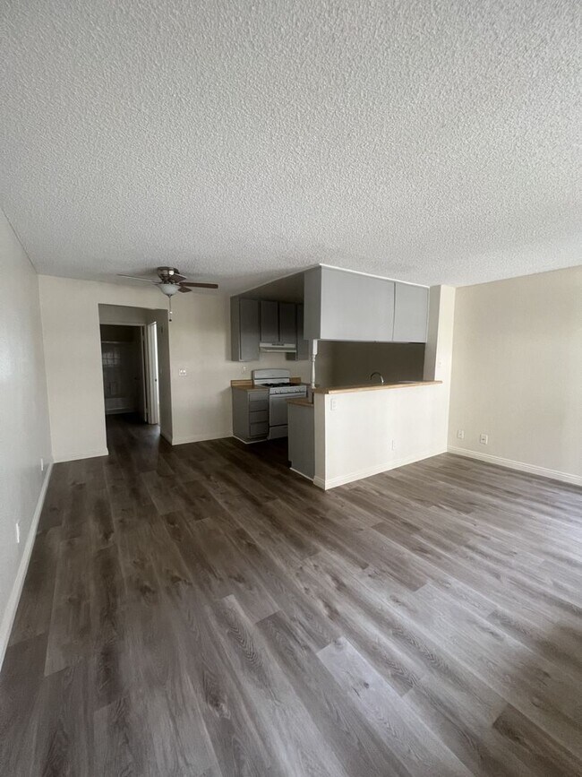 Foto del interior - 8541 Foothill Blvd., Sunland