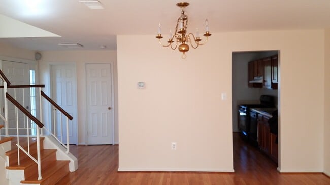 Foto del edificio - 7865 Parthian Ct