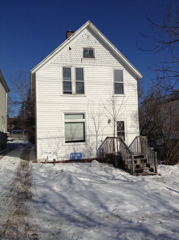 Primary Photo - 214 S 19th Ave E