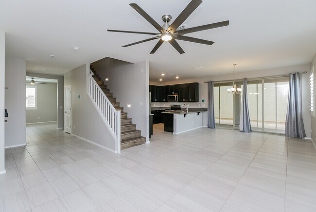Foto del edificio - 7402 E Flower Ave