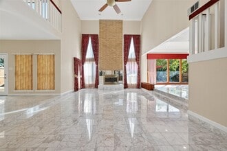 Building Photo - 1698 Creekside Dr