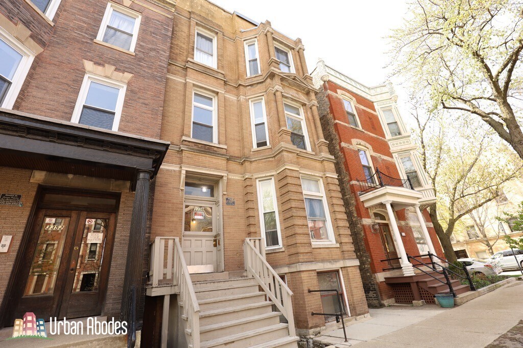 Primary Photo - 3356 N Seminary Ave