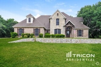 Building Photo - 116 Regal Ridge
