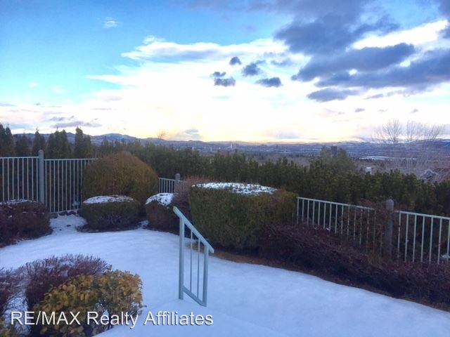 Foto del edificio - 6190 Squires Ln