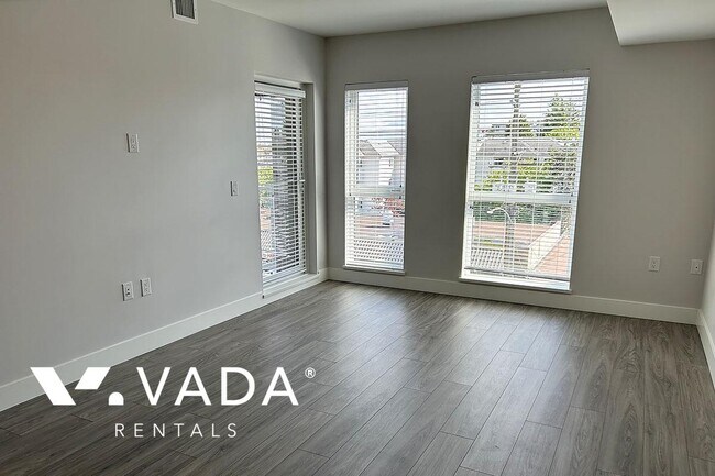 Photo du bâtiment - ERA 1 BR APT Rental 322-22265 Dewdney Trunk Rd Maple Ridge: VADA