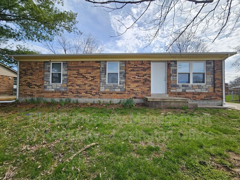 Primary Photo - 114 Birch Dr