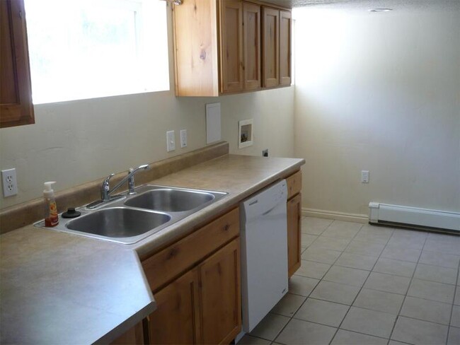 Building Photo - 268 S 900 W
