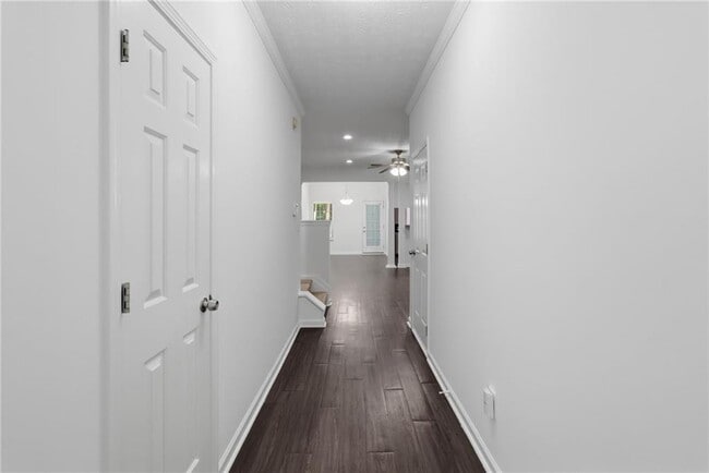 Building Photo - 2915 Greyhawk Ln