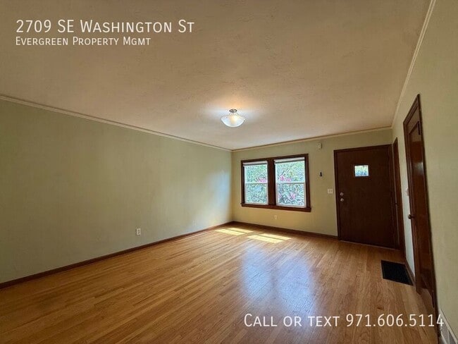Foto del edificio - 2709 SE Washington St