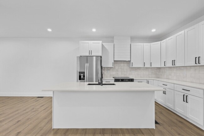 Foto del edificio - 214 E Morelia Ave