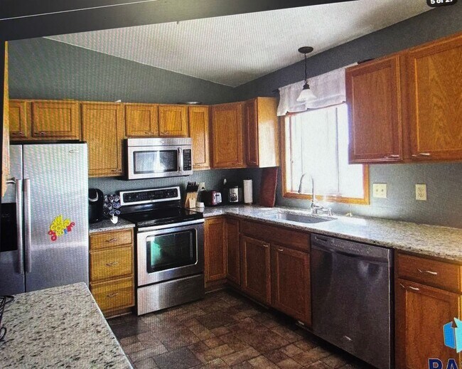 Foto del edificio - 6205 W 66th St