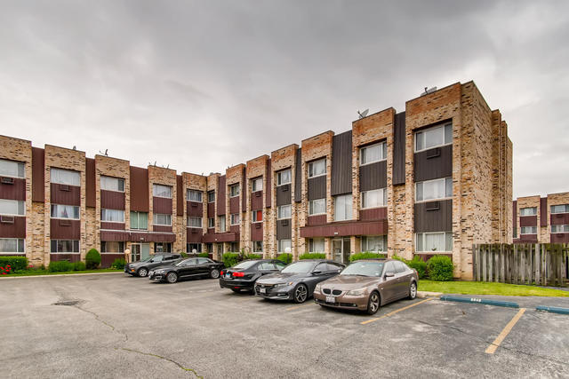 Building Photo - 8637 1/2 W Foster Ave